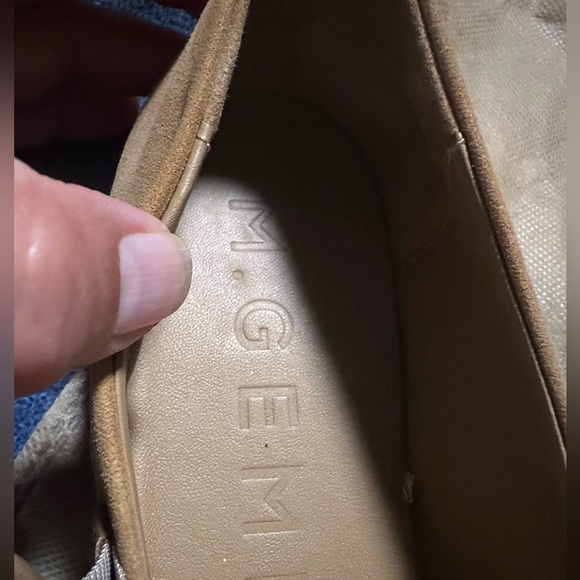 Women shoes - Picture 3 of 3